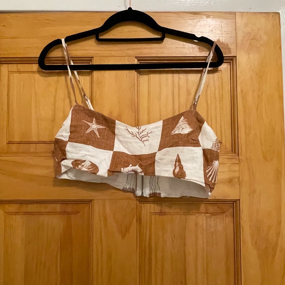 Dissh Mele Tangering Shell Linen Crop Top